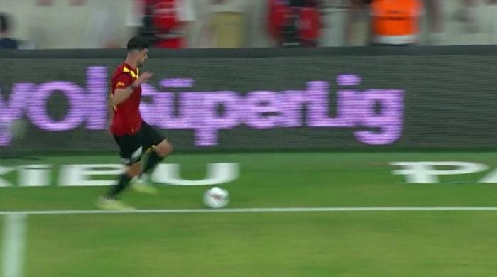 Trioda Göztepe - Fenerbahçe maçının tartışmalı pozisyonları değerlendirildi: Atlanan penaltı, verilen penaltı, iptal edilen gol, kırmızı kart beklenen an...