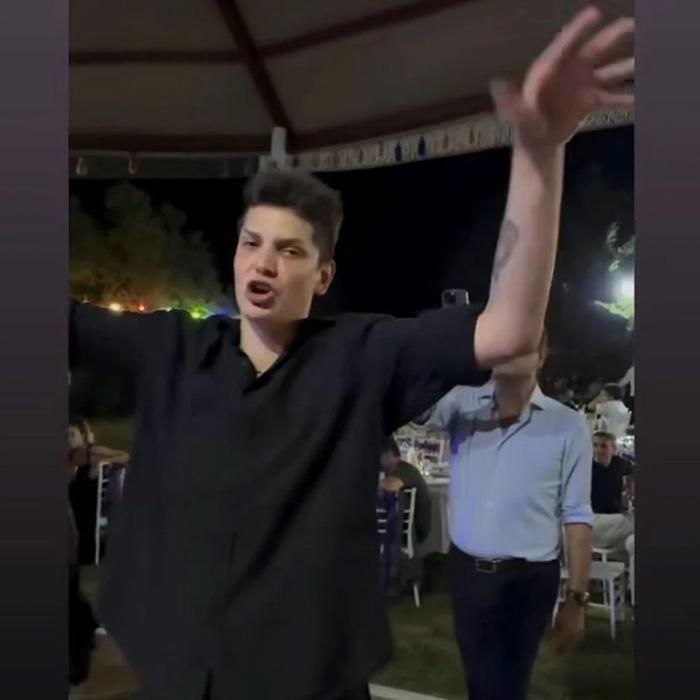 Ebrar Karakurtun babası evlendi: Dansları sosyal medyayı salladı