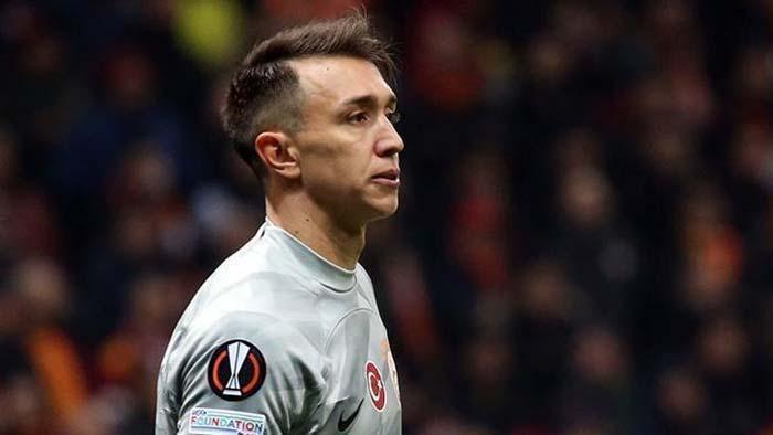 Galatasarayda Zaha transferi krizinde yeni perde İngiltere derken dümeni kırdı Abdülkerim Bardakcı ve Kerem Aktürkoğlu...