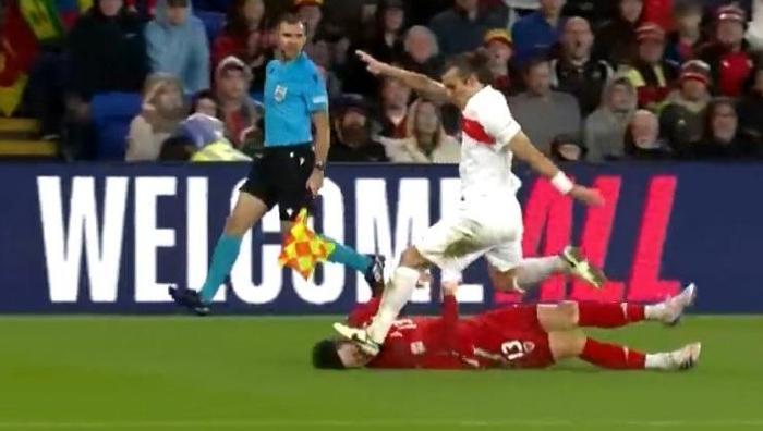 Almanlardan Galler-Türkiye maçına şok tepki: Futbolda dehşet sahnesi...