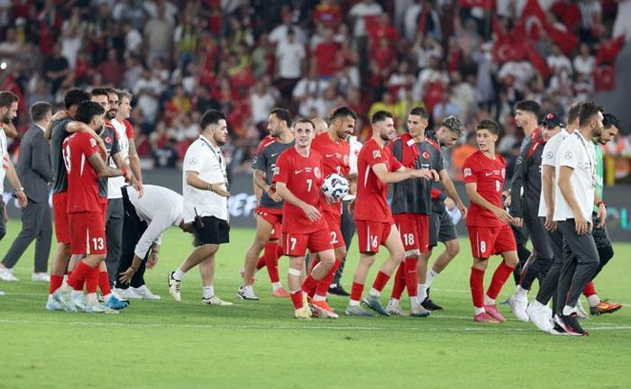İLK DÜĞME - HAŞİM ŞAHİN