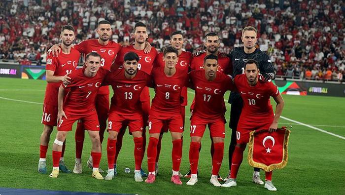 A Milli Takımın İzlanda galibiyeti sonrası dikkat çeken sözler Benficadaki çocuk keşke bize gelse...