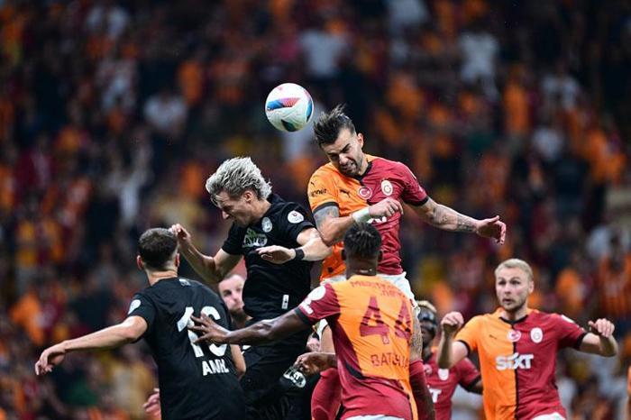 Galatasarayın farka koştuğu Rize maçı sonrası herkes onu konuşuyor Resital sergiledi Aslan payı onun