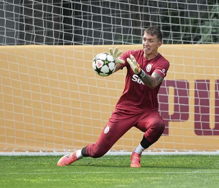 Fernando Muslera Galatasarayla ipleri kopardı iddiası Kafada futbolu bıraktı ailesi bile burada değil