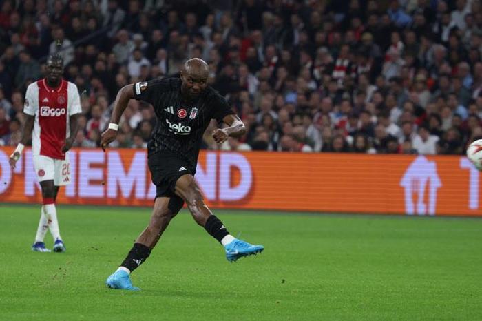 NE YAPTIN BÖYLE GİO