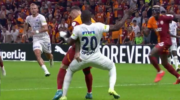 Trioda Galatasaray - Kasımpaşa maçının tartışmalı pozisyonları değerlendirildi: Faul beklenen gol anı, iptal edilen ve verilen penaltılar...
