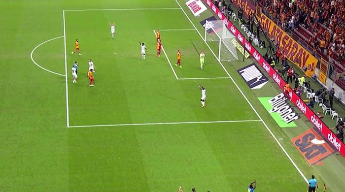Trioda Galatasaray - Kasımpaşa maçının tartışmalı pozisyonları değerlendirildi: Faul beklenen gol anı, iptal edilen ve verilen penaltılar...