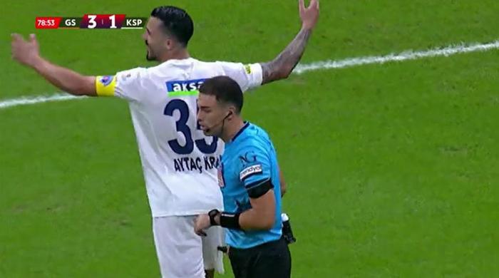 Trioda Galatasaray - Kasımpaşa maçının tartışmalı pozisyonları değerlendirildi: Faul beklenen gol anı, iptal edilen ve verilen penaltılar...