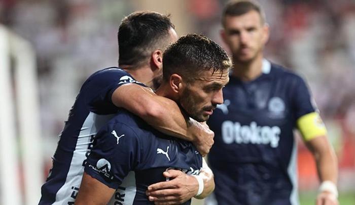 Fenerbahçe kolları sıvadı TFFye 5 maddelik hakem dosyası