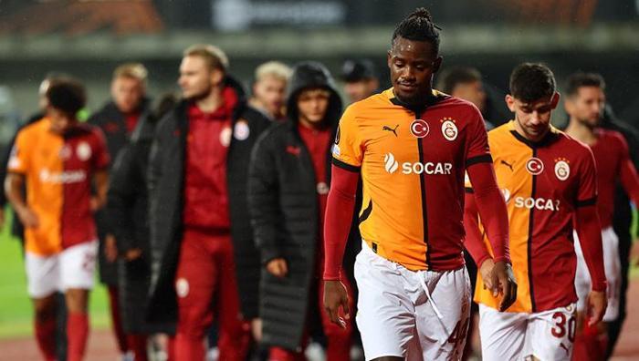 Galatasarayda Victor Osimhen depremi: 1-2 hafta derken Kasım ayına kadar yok