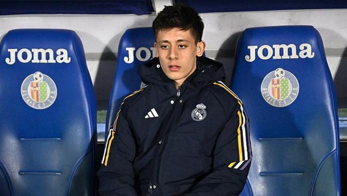 MADRİD DERBİSİNDE YEDEKTİ