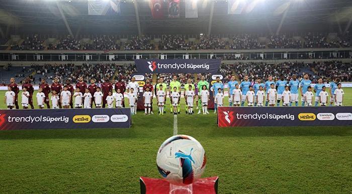 Trabzonsporun Hatayspor beraberliği sonrası sert sözler: Bu futbolcularla çok zor