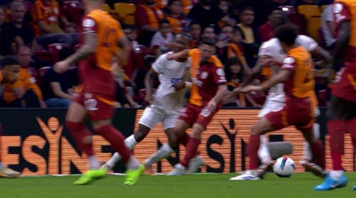 Trioda Galatasaray - Alanyaspor maçının tartışmalı pozisyonları değerlendirildi: Kırmızı kart ve penaltı beklenen anlar