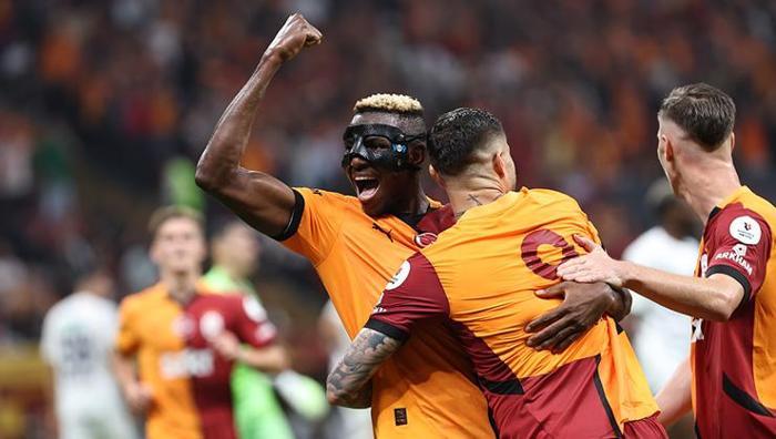 Osimhen, Haaland ve Messiye rakip oldu Fransızlar merakla beklenen listeyi açıkladı