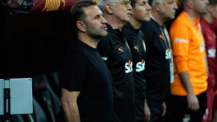 Milli araya liderlik koltuğunda giren Galatasaray, Süper Lig’e Antalyaspor deplasmanıyla kaldığı yerden devam ediyor. Aslan bu zorlu maçta hem zirvedeki yerini sağlamlaştırmayı hem de yenilmezlik serisini sürdürmeyi hedefliyor. Süper Lig’de sezonun yenilgisiz takımlarından Galatasaray, geçtiğimiz sezonun da son haftasıyla birlikte 9 maçtır kaybetmiyor.