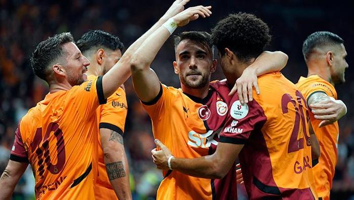 Aslan bu müsabakanın ardından ligde dış sahadaki 15 karşılaşmada 13 galibiyet, 2 beraberlik elde etti. Cim Bom, ligde son olarak Fenerbahçe’ye konuk oldu ve 3-1’lik skorla kazandı. Dış sahada ayrıca son 12 maçından 3 puanla ayrılan Galatasaray, Antalyaspor’u yenmesi durumunda Süper Lig tarihinin deplasmandaki en uzun galibiyet serisini elde edecek.