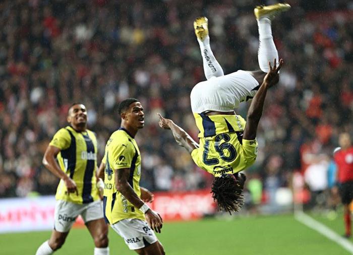 Fenerbahçenin Samsun maçı sonrası bomba sözler İsmail Kartaldan özür dilemek için kuyruğa gireceğiz