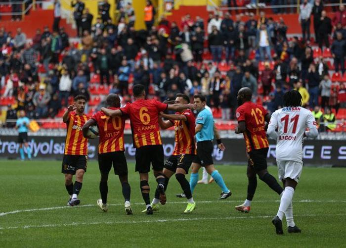 Kayserispor - Gaziantep FK | Halil Umut Meler
