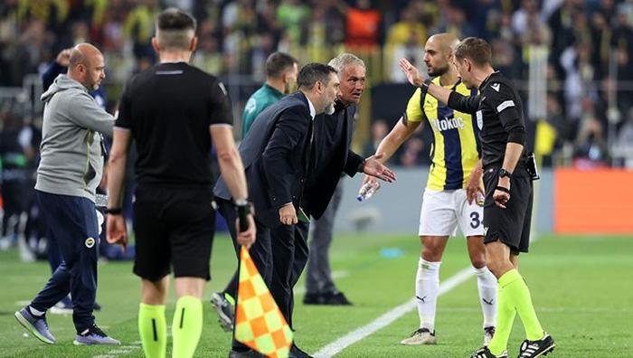 Fenerbahçe-Manchester United maçını bu sözle özetledi: Mourinhonun hep iki yüzlü olduğu söylenir Ateş çukuru gecesi...