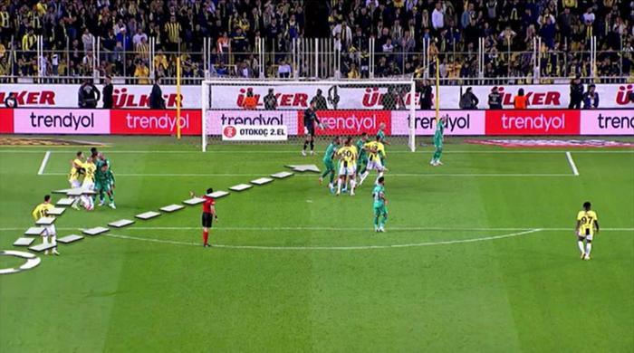 Trioda Fenerbahçe - Bodrum FK maçının tartışmalı pozisyonları değerlendirildi: Penaltı beklenen anlar