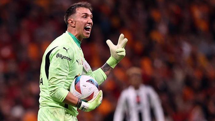 G.SARAY, MUSLERA GİBİ BİR MARKAYI KULLANDI