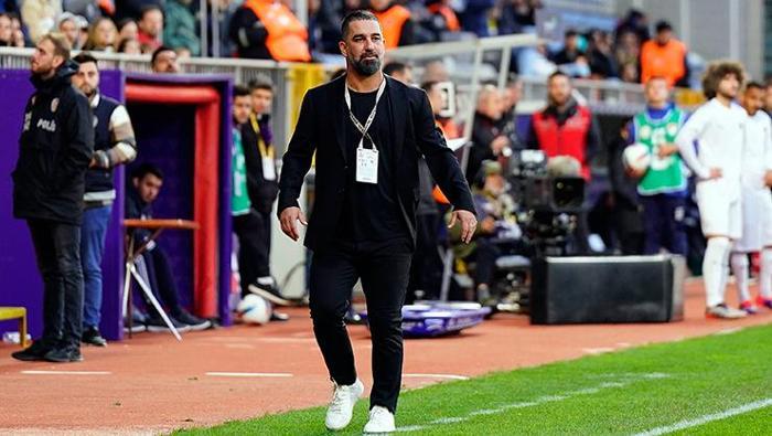 39 maçta 2 gol, 4 asist