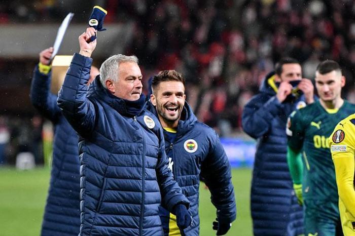FENERBAHÇENİN İLK DEPLASMAN GALİBİYETİ