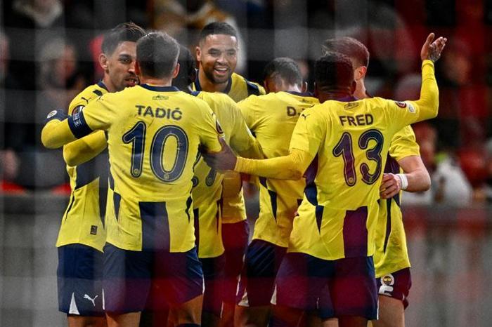 Slavia Prag galibiyetinin ardından Fenerbahçede dikkat çeken sözler Önce felaket sonra bayram Kalite farkı...