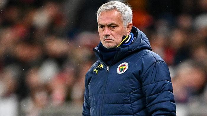 MOURINHOYU KARŞISINA ALMAYA CESARET EDEMEDİ