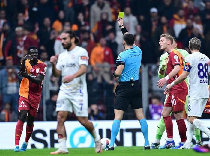 Maçtan sonra utanmış mıdır Sanmam Galatasarayın Arda Turanlı Eyüpspora puan kaybı sonrası dikkat çeken sözler