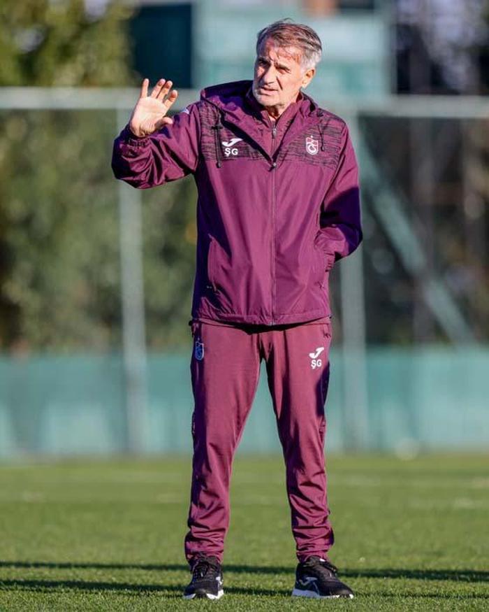 Trabzonspor Teknik Direktörü Şenol Güneş felsefesini anlattı Kral evde de sokakta da kraldır