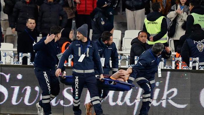 Merak ediliyordu Galatasarayda Osimhenin durumu belli oldu