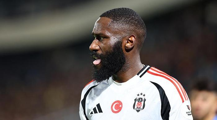 Beşiktaşı sert dille eleştirdi: Serdar Topraktepe’yi Mustafa Dalcı ile karşılaştırmayı düşünürler mi sizce