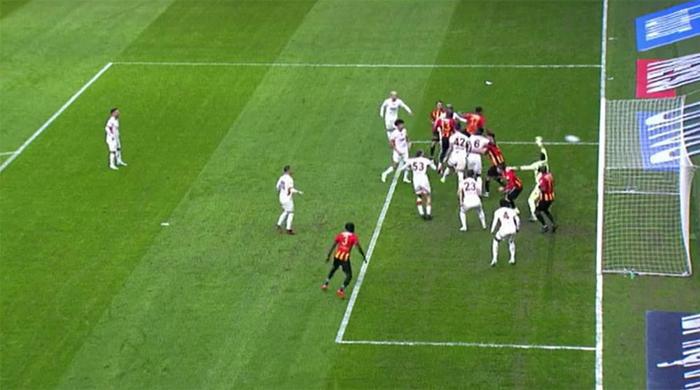 Trioda Kayserispor - Galatasaray maçının tartışmalı pozisyonları değerlendirildi: Verilen penaltı kararı, golde ihlal şüphesi...