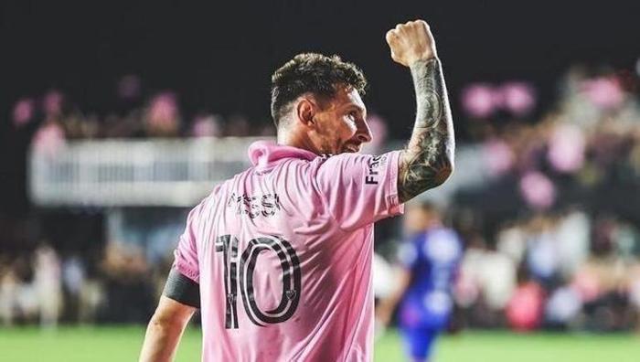 Cristiano Ronaldonun hedefi bir kez daha Messi Onun benden daha iyi olduğunu kim söyledi