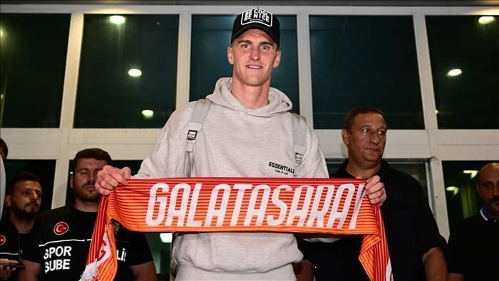 Galatasarayda Ocak ayı zorlu geçecek Tam tamına 25 milyon Euro...