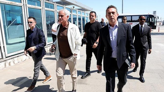 Fenerbahçeden Manchester çıkarması Menajerler 3 yıldız için kapıyı çaldı
