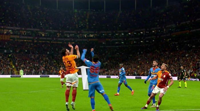 Trioda Galatasaray - Göztepe maçının tartışmalı pozisyonları: VAR müdahale etmeliydi, tartışmasız penaltı