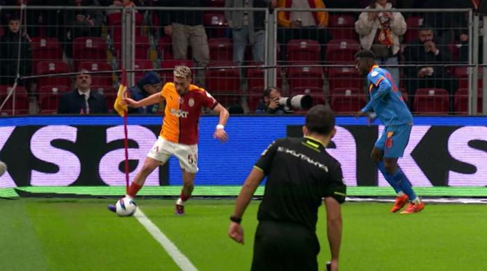 Trioda Galatasaray - Göztepe maçının tartışmalı pozisyonları: VAR müdahale etmeliydi, tartışmasız penaltı