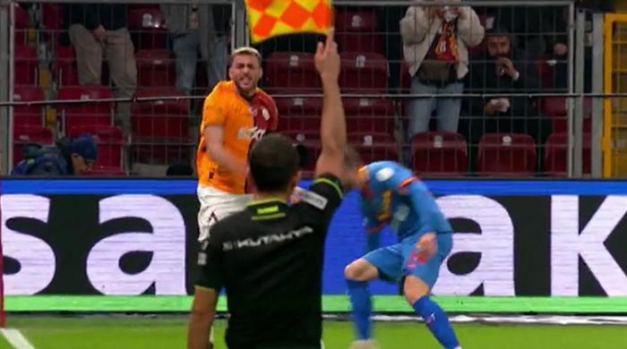 Trioda Galatasaray - Göztepe maçının tartışmalı pozisyonları: VAR müdahale etmeliydi, tartışmasız penaltı
