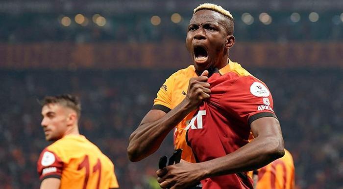 Osimhenden transfer önerisi Galatasarayla idmanlara başladı