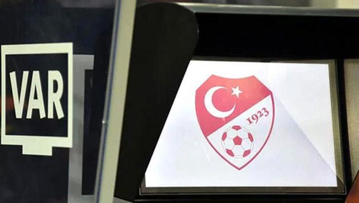 Maçları da belli bir süre yabancılar yönetebilir