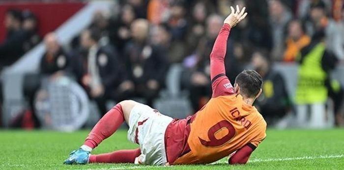 EVİNİN MASRAFLARINI G.SARAY KARŞILIYOR