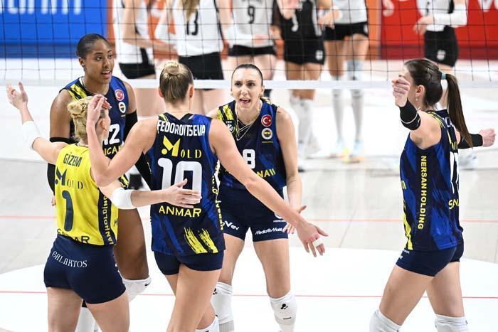 Arina Fedorovtseva doğum gününde şov yaptı, zirveyi kimseye bırakmadı Beşiktaş 0-3 Fenerbahçe Medicana