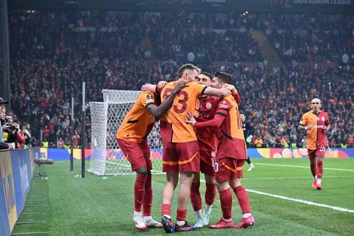 Nihat Kahveciden Galatasaray yönetimi ve Okan Buruka eleştiri Muslera sözleri Kimileri efsane, kimileri kestane