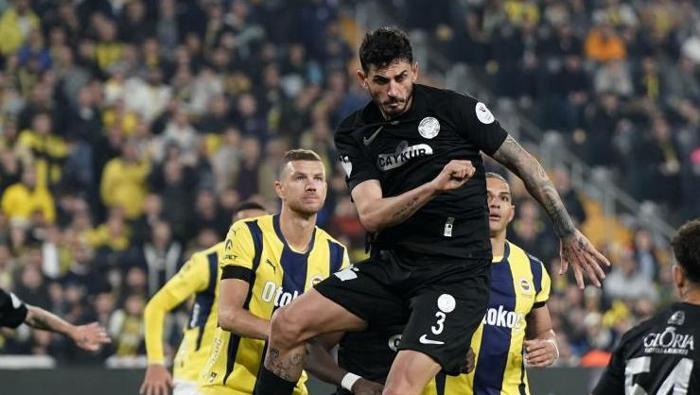 Fenerbahçe – Rizespor maçının ardından Mourinho’ya sert eleştiri: Papatya falları, hep baş ağrıtır | ‘Maçlar bitmek bilmiyor’