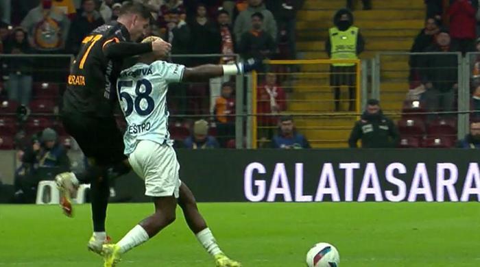 Galatasaray - Adana Demirspor maçına damga vuran penaltı kararı Trio değerlendirdi: VAR sınıfta kaldı