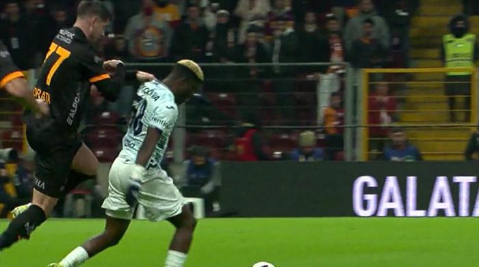 Galatasaray - Adana Demirspor maçına damga vuran penaltı kararı Trio değerlendirdi: VAR sınıfta kaldı