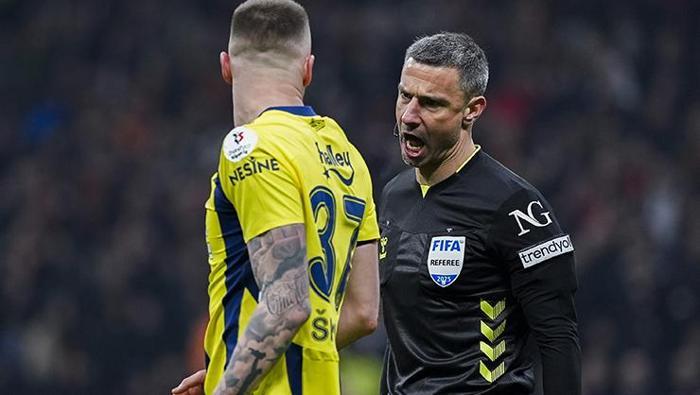 Galatasaray - Fenerbahçe derbisinin hakemi Vincic için olay değerlendirme: Komplo teorilerinden bahsedenleri susturdu