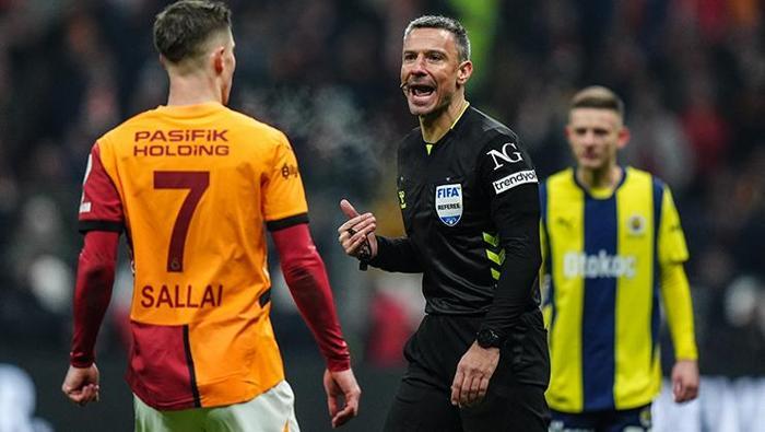 KOMPLO TEORİLERİNDEN BAHSEDENLERİ SUSTURDU